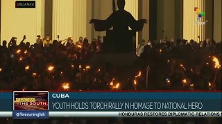 Cubans remember their national hero with a march of the torches