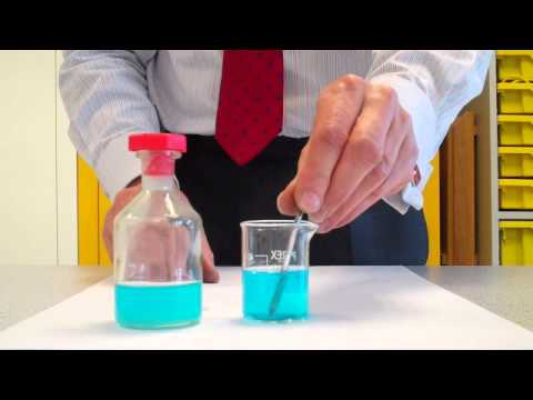 Can iron sulphate solution be stored in Aluminium?