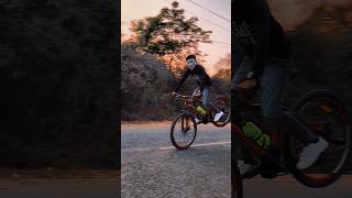 like & subscribe for more #shots #ytshorts #cycle #cyclestunt