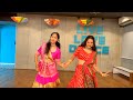 betiyaan swasti mehul bride dance with mom mother daughter wedding bride dedication ladkiwale