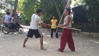 Long Stick Fighting by Short