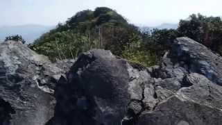 国見山登山途中の展望岩から眺める風景