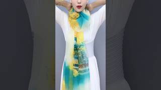 Tie tips🎀 Tie a Silk scarf 小窍门，丝巾系法 #silkscarf #beauty #shortvideo #scarf