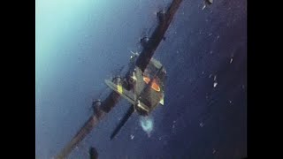 アメリカ海軍機のガンカメラに映る二式飛行艇