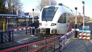 Spoorwegovergang Workum // Dutch railroad crossing