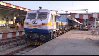 Sparkling Clean Secunderabad Pune Shatabdi Express Arriving At Wadi Jn, Central Railway, Karnataka !