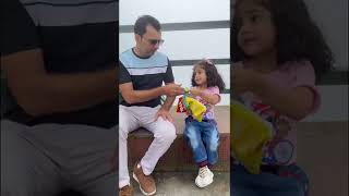 Chips taste karaya Amayra ne🤨 #youtubeshorts #viral #trending #amayra #comedy #fatherdaughter