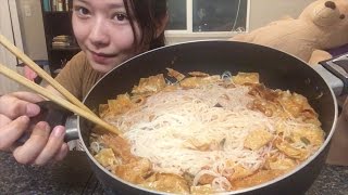 【吃播】[ Eating Show Eng Sub] 端着锅吃螺蛳粉 Spiral Shell Meat Rice Noodle with Chili Oil-Mukbang