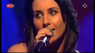 DHT feat. Edmee - Listen to Your Heart (Live at Top of the Pops NL 16-10- 2005)