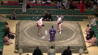 3勝3敗同士の対戦/鳰の湖-貴公俊/2017.5.26(13)/nionoumi-takayoshitoshi/day#sumo