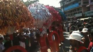 EDAMUTTAM POOYAM 2013   KAVADIYATTAM 2