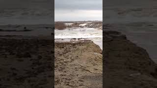 Зко Бурлинский район вода идет на Аксай режим ЧС