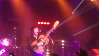 HD HQ AUDIO The Kooks - She Moves In Her Own Way Live in Glasgow 2011