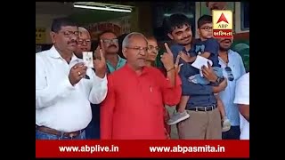 bjp candidate from valsad dr KC patel casts vote