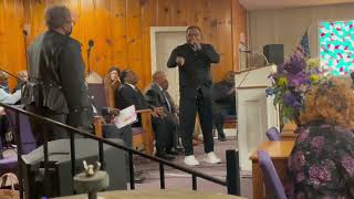 Pastor Michael Barton preaching Aunt Tracie Funeral