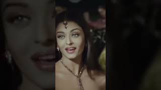 Ishq mein jab Ji ghabraya duriyan Dil sah nahin Paya . Aishwarya Rai best song WhatsApp status ♥️❤️