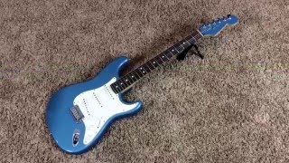 Trogly's Guitars: 1996 Fender Stratocaster Matching Headstock Lake Placid Blue