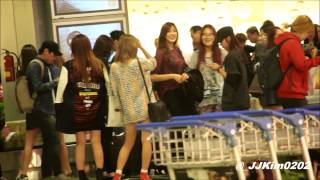 [131023 \u002625] APINK ARRIVE \u0026 DEPART Singapore ChangiAirport