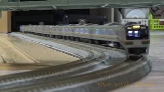 2021年10月29日 今日の鉄道模型シリーズ#583 KATO 185系踊り子新塗装/KATO E217系東海道線