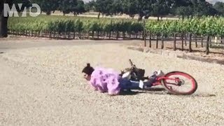 Kendall Jenner se dio tremenda caída en bicicleta | The MVTO