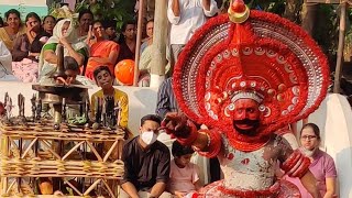 Kathivanoor Veeran Theyyam (കതിവനൂർ വീരൻ തെയ്യം) Kannur Kannachankandy mandappan Temple,Nadal