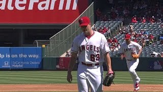 HOU@LAA: Pestano gets out of bases-loaded jam in 3rd