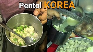 CAMPURANYA SPESIAL ISINYA JUGA BANYAK PENTOL KOREA NIKMAT BANGET l INDONESIA STREET FOOD