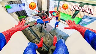 SPIDER-MAN Bros Making fun of LITTLE-SPIDEY and then SPIDER-MOM Scolded US! (PARKOUR POV)