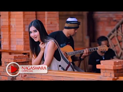 Nella Kharisma Ninja Opo Vespa