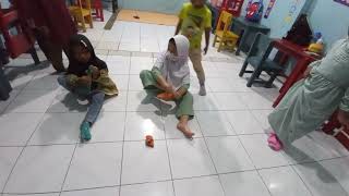 melatih kemandirian melalui game PR