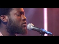 Michael Kiwanuka - One More Night [live @ De Wereld Draait Door]