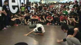 2010 B.T.M.C - Top 32 - Artis  vs  Rushing crew