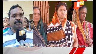 Women in Bolangir hit street over water scarcity