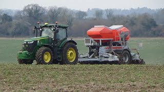 Drilling Barley with John Deere 7290R \u0026 Cross Slot drill