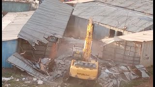 DRAMA IN KIAMBU AS KIKUYU WHO VOTED FOR RUTO FINDS THEIR HOUSES DEMOLISHED CLAIMING IS A PRIVATE PRO