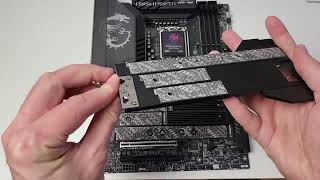 Unboxing und Details des MSI MPG Z890 Carbon WiFi