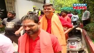 Sambalpur BJD LS Candidate Pranab Prakash Das's Campaigning | Discusses With Samalei Temple Sevayats