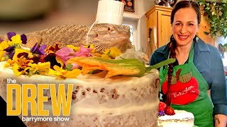 Chef Lenny the Lizard Bakes an Amazing Carrot Cake with Drew