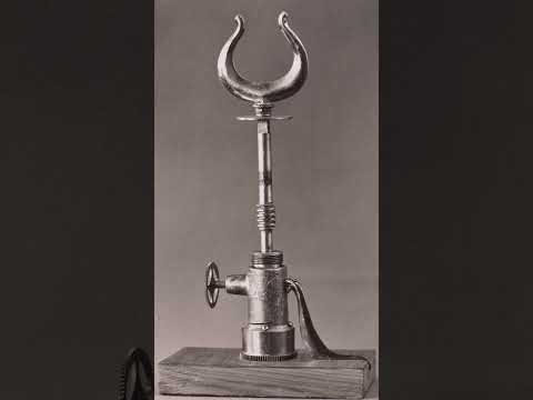 Who is the inventor of the fire hydrant in the USA?