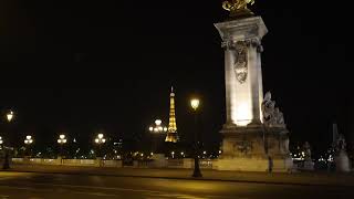 Pierwszy wieczór godziny policyjnej w Paryżu