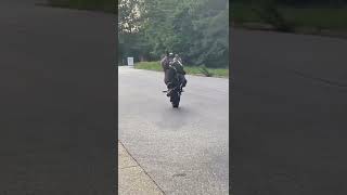 Grom no handers are too much fun