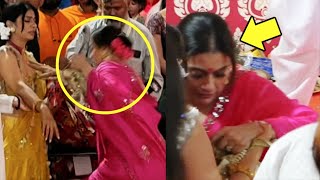 Kajol Falls Down At Durga Puja 2023