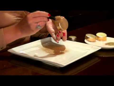 How to Color chocolate with gold - Royal Cake Design How to Color chocolate with gold - Royal Cake Design