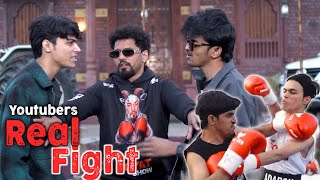 Maxtern vs Adarsh real fight in The Goyat Show |   youtubers intentionally fight | unique aadmi