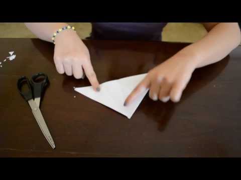 How to: Make pretty & cool Paper Snowflakes How to: Make pretty & cool Paper Snowflakes
