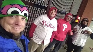 THE PHILLIES MAKE THE PLAYOFFS! WE WATCH THE GAME OUTSIDE THE BALLPARK!