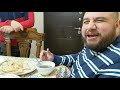 American guy trying Egyptian food for the first time🤔😂 شاهد شاب امريكي يجرب اشهر الأكلات المصرية 😂😂