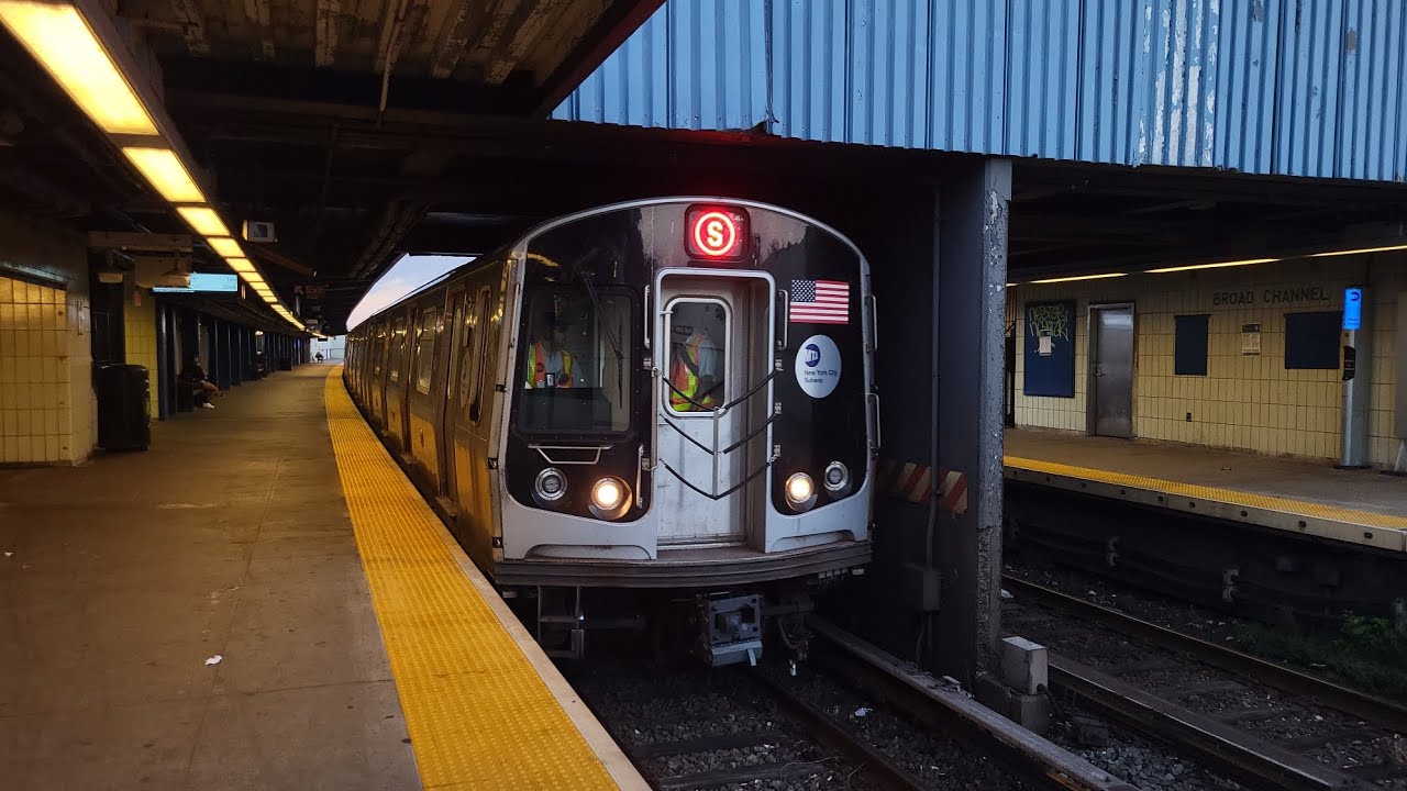 MTA New York City Subway: Rockaway Park Bound R179 Rockaway Ⓢ︎ Train ...