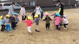 松山市　保育園　★　異年齢児同士の交流が盛んです♪♪　仲よく遊んでいます!!