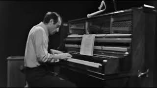 Charles Aznavour - Ce sacré piano (1965)